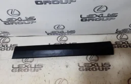 Молдинг двери передний правый для Toyota RAV4 на фотографиях