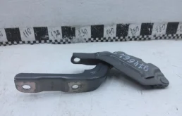 Петля капота левая для Hyundai Solaris 2021 года на фотографиях