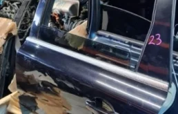 Дверь задняя левая для Volvo XC70 2013 года на фотографиях