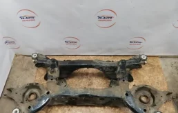 Задний подрамник для Mazda CX 5 на фотографиях