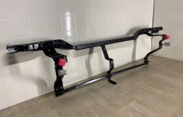 Усилитель переднего бампера для Mitsubishi Pajero Sport 2002 года на фотографиях