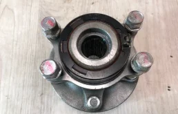 Ступица колеса задняя левая для Mitsubishi ASX на фотографиях