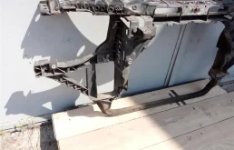 Панель радиатора (телевизор) для BMW X3 2008 года на фотографиях