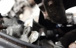 Двигатель без навесного для Renault Logan 2018 года на фотографиях