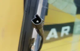 Стекла и зеркала для BMW 7er 1997 года на фотографиях