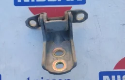 Петля двери передней левой верхняя для Nissan Almera Classic B10 2006-2012