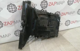 Корпус воздушного фильтра для Audi Q7 2018 года на фотографиях