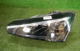 Фара левая для Skoda Rapid 2020 года на фотографиях