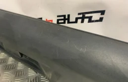 Накладка порога левая для Volvo C30 2006 года на фотографиях