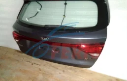 Крышка багажника для Kia Rio X line 2017 года на фотографиях