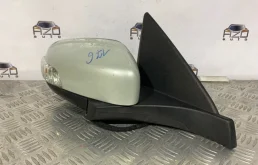 Зеркало заднего вида (в салоне) для Volvo C30 2009 года на фотографиях