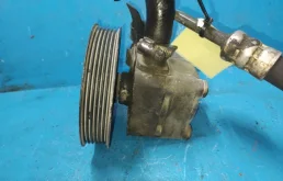 Насос вариатора для Volvo XC90 2003 года на фотографиях
