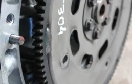 Маховик для Nissan X-Trail 2006 года на фотографиях