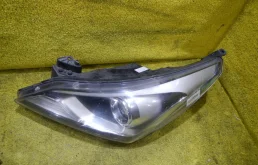 Фара ксенон левая для Hyundai Solaris на фотографиях