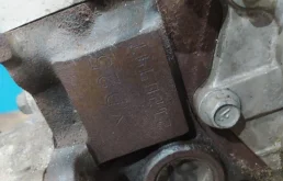 Двигатель без навесного для Nissan Pathfinder 2000 года на фотографиях