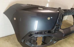 Бампер передний для Mitsubishi Pajero Sport 2024 года на фотографиях