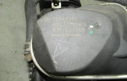 Дроссельная заслонка для Opel Zafira 2015 года на фотографиях