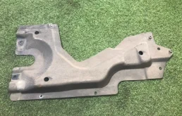 Защита днища правая Audi Q7 4M S-line (4m0825214j) для Audi Q7 4M 2015+