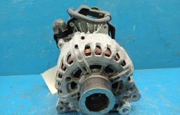 Генератор для Nissan Serena 2014 года на фотографиях