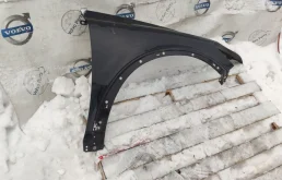 Крыло правое для Volvo C30 на фотографиях