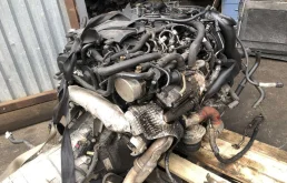 Двигатель для Jaguar XF 2010 года на фотографиях