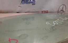 Стекло двери переднее правое для BMW X6 на фотографиях