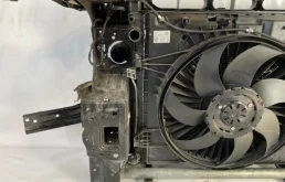 Панель радиатора (телевизор) для Mercedes-Benz GL class на фотографиях