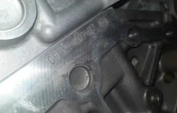 Двигатель без навесного для Chrysler 300C 2005 года на фотографиях