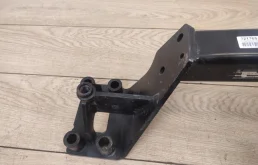 Фаркоп для Volkswagen Touareg на фотографиях