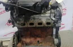 Двигатель без навесного для Renault Laguna на фотографиях