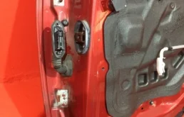 Дверь задняя правая для BMW X3 2006 года на фотографиях