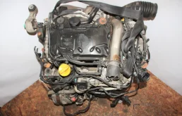 Двигатель для Nissan X-Trail 2010 года на фотографиях