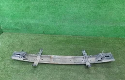 Усилитель бампера задний нижний для Hyundai Solaris 2014 года на фотографиях