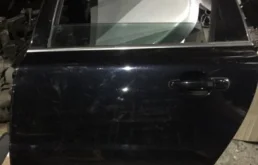 Дверь задняя левая для Volvo XC70 2009 года на фотографиях