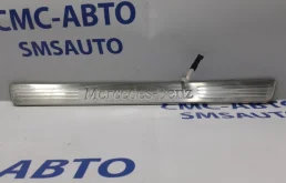 A1666801235 накладка порога передняя левая для Mercedes-Benz GL class X166 2012-2016