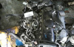 Двигатель для Nissan Primera 1996 года на фотографиях