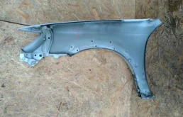 Крыло правое для Subaru Legacy 2009 года на фотографиях