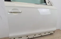 Двери для Audi Q7 2013 года на фотографиях