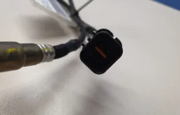 Лямбда-зонд (верхний) для Hyundai Solaris 2021 года на фотографиях