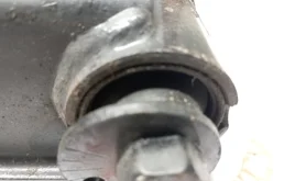 Рычаг задний левый нижний для Suzuki Grand Vitara 2012 года на фотографиях