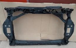 Панель радиатора (телевизор) для Audi Q3 8U 2011-2019