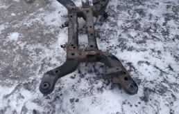 Задний подрамник для Opel Insignia на фотографиях