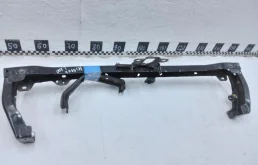 Усилитель переднего бампера для Mitsubishi Pajero Sport 2024 года на фотографиях