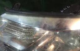 Фары для Toyota Alphard 2008 года на фотографиях