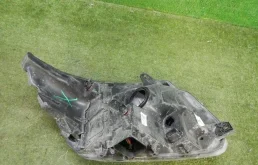 Фары для Ford Explorer 2014 года на фотографиях