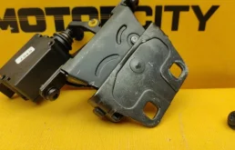 Замок багажника для BMW 5er на фотографиях