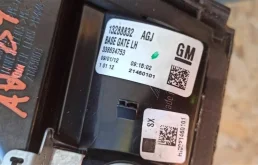 Фонарь внутренний левый для Opel Zafira на фотографиях