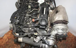 Двигатель без навесного для Kia Sorento 2015 года на фотографиях