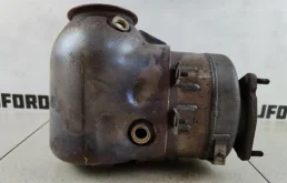 Катализатор для Volvo XC90 2018 года на фотографиях