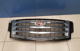 Решетка радиатора для Cadillac Escalade на фотографиях
